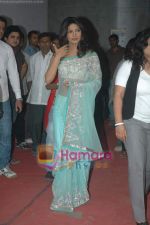 Priyanka Chopra on the sets of Jhalak Dikhla Ja in Filmistan on 10th Feb 2011 (20).JPG